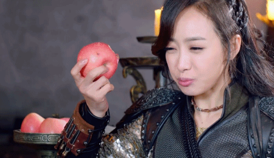 幻城 宋茜 梨落 吃苹果