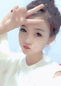 美女 小迷妹 卖萌 嘟嘟嘴 可爱