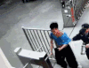 保安 劝架 带走 离开