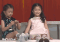 萌娃 可爱 歪头