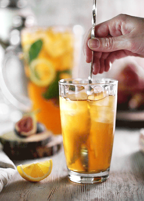 柠檬柚子茶 杯子 勺子 营养 美味 搅拌