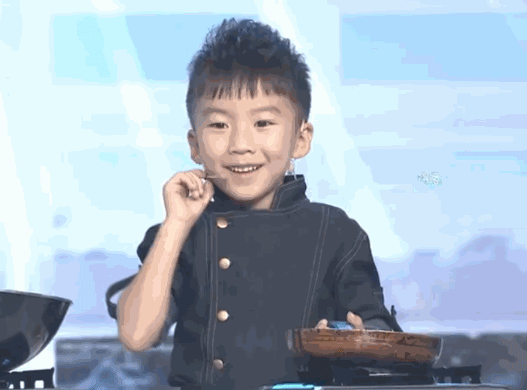 得意 寶貝 可愛(ài) 笑容