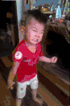 萌娃 生气 撕心裂肺 握拳