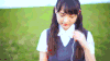 双马尾辫 少女 戴耳机 绿草地 听歌