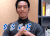 多多关照 井柏然 抱拳