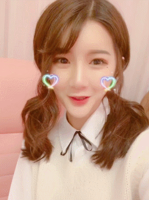 美女 說話 可愛 愛心 牙齒 微笑