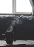 沙发 杯子 黑白 家庭