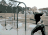 这坑有多深啊？ 搞笑 gif