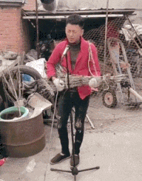 帅哥 唱歌 弹琴 搞笑