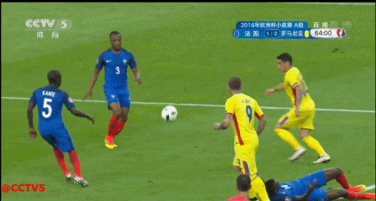 吉鲁 法国 足球 欧洲杯 顶球 摔倒