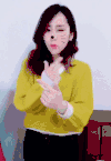 美少女 猫脸 跳舞 用手比做枪