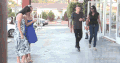 真人gif 恶搞 牛逼 吹掉 美女 瞬间 喷嚏 流弊 裙子