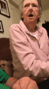 老人 老外 中指 鄙视