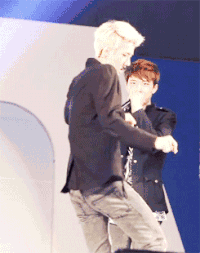 EXO 金发 跳舞 活力