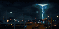 地磁风暴 闪电 坍塌 艾比 萨拉 美国科幻片