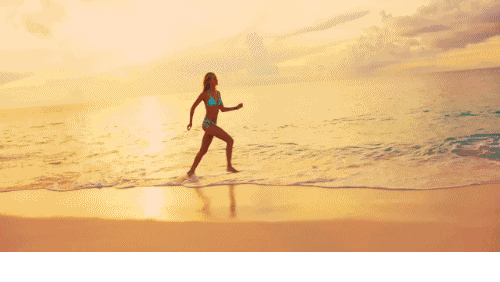 美女 奔跑 海边 比基尼