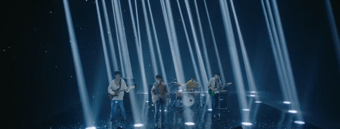 CNBLUE Glory&days MV 乐队 姜敏赫 摇滚乐队 摇滚表演 李宗泫 李正信 郑容和 音乐录影带