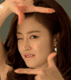 美女 眨眼 咬唇 手势