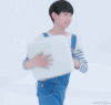 王源 清爽 tfboys 可爱 奔跑 背带裤 蓝色 可爱 明星爱豆