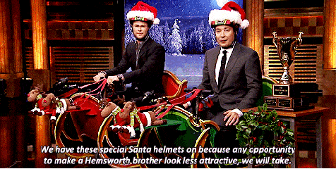 搞笑 逗比 圣诞老人 骑着马车来了