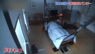 整人 日本 床 被窝 火星子 叫醒