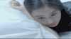 床 枕头 女孩 思考