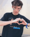 Troye Sivan 比心 爱你 型男