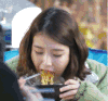 韩国女星 iu 李知恩 可爱 女神 甜美 吃货 吃面