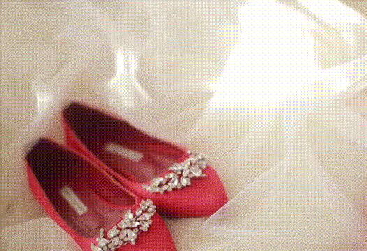 婚鞋 红色的 美美哒 新婚祝福