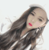 美女 红嘴唇 白帽子 长发 耳环