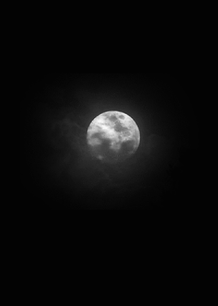 月亮 黑夜 云朵 唯美