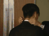 电视 温馨 西服 沉默