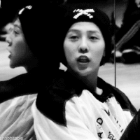 权志龙 镜子 嘟囔 可爱