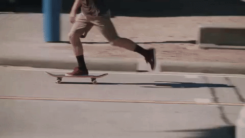滑板 skateboarding 起步 蹬地 前进 街头 长筒袜