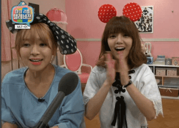 AOA 表演 鼓掌 高兴