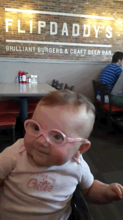 少年奶爸 搞笑 宝宝 眼镜