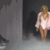 性感 美女 走秀 脱披肩 飞吻