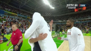 奥运会 里约奥运会 精彩瞬间 吉诺比利 男篮 阿根廷 美国 拥抱