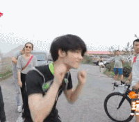 自行车 搞笑 比赛 华晨宇