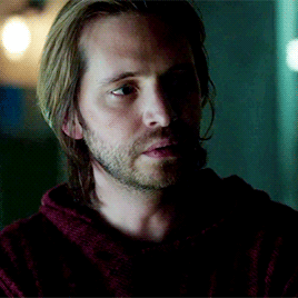 胡须男 帅气 眼神