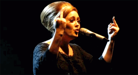 阿黛尔·阿德金斯 Adele fuck 欧美歌手 现场 竖中指 干你 日