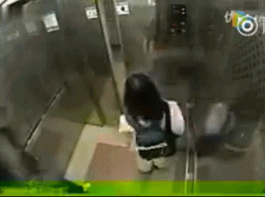 女汉子 战斗力 打架 电梯