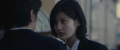 男女 对视 黑西装