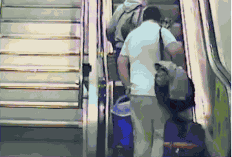电梯 摔倒 行李