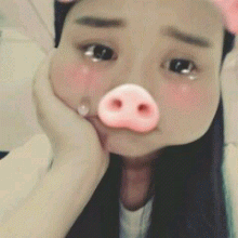 女孩 表情 小豬 哭泣