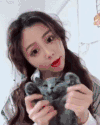 美女 有爱 猫咪 马尾辫