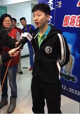 王龙 运动员 采访 微笑