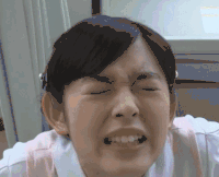 美女 一吻定情  闭眼睛 张大嘴
