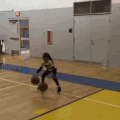 小孩子 拍球 篮球 技术 胯下运球