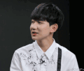 王源 可爱 萌萌哒 TFboys 少年 小清新 扭头 明星爱豆